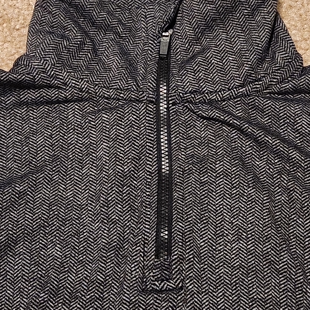 Mondetta Women's Dark Heather Gray 1/4 Zip Pullover, size X-small - Picture 5 of 7